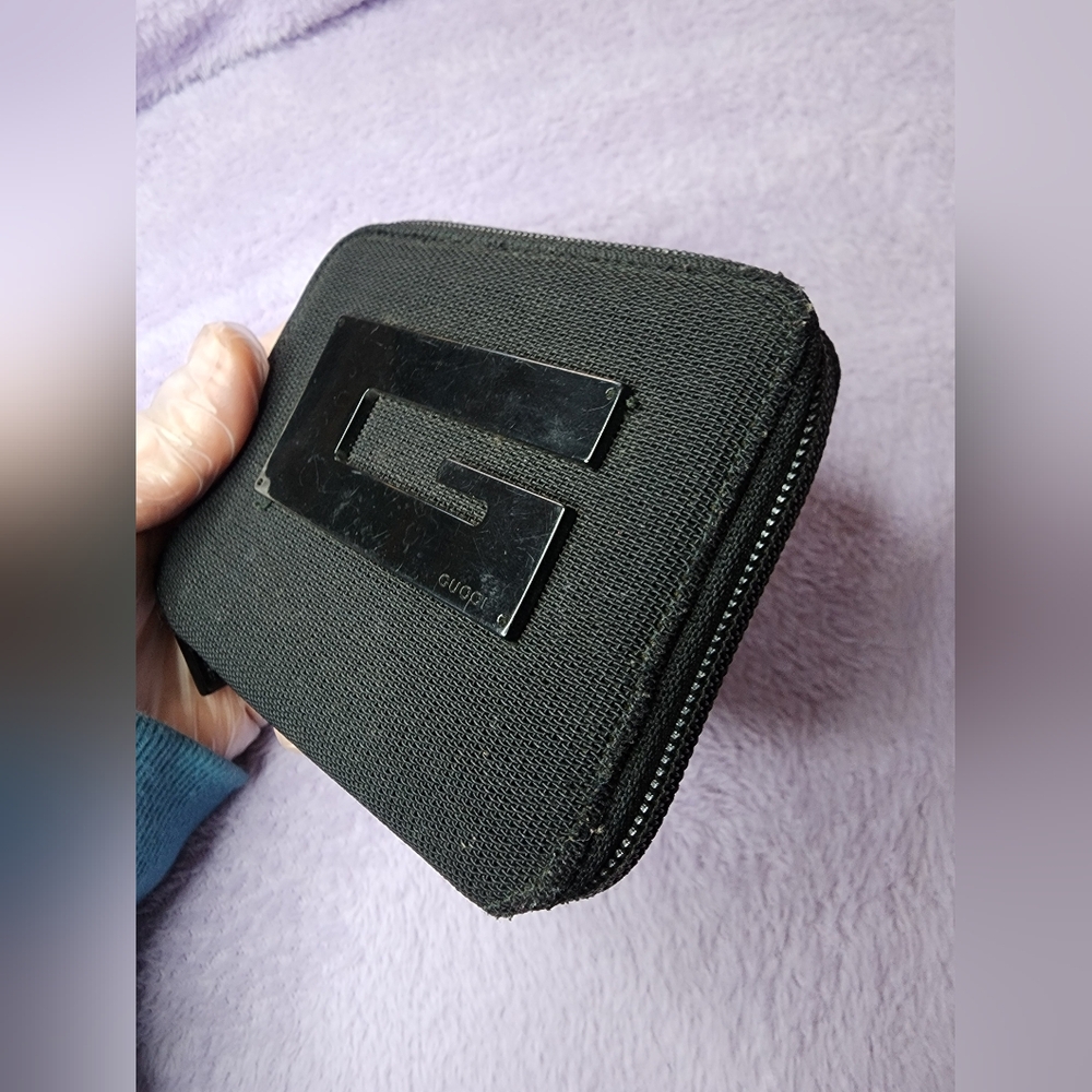 GUCCI G logo Compact Zippy Wallet - Picture 5 of 16